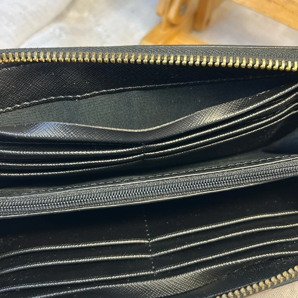 Fossil hardly used leather large wallet